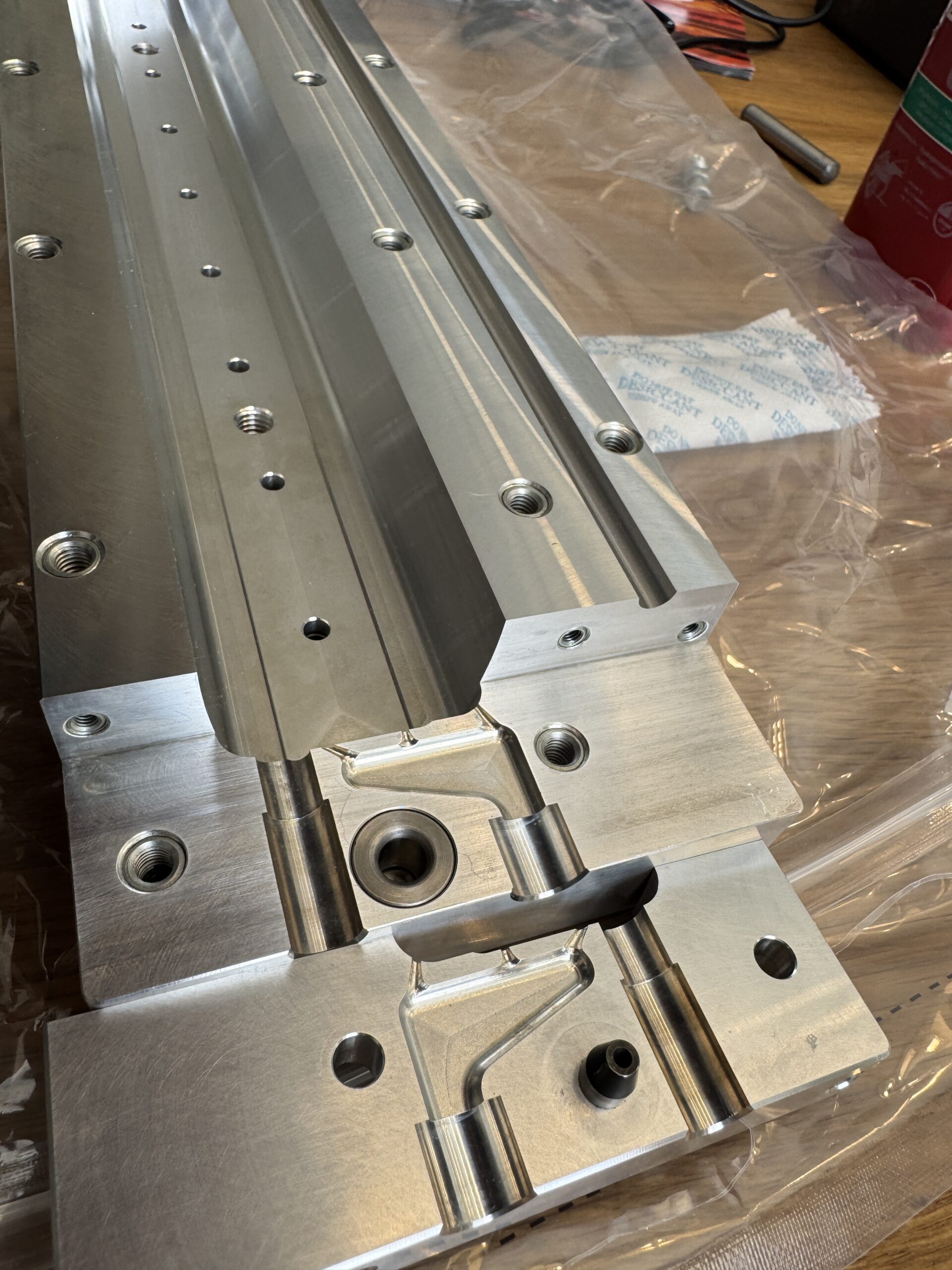 Natančno CNC obdelan aluminijast del